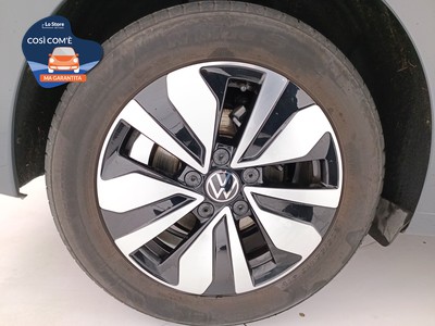 8 - Volkswagen Golf eschini auto
