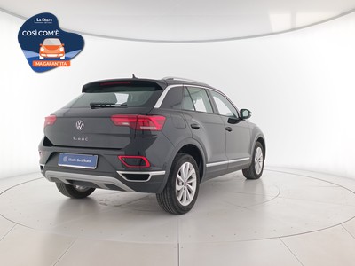 4 - Volkswagen T-Roc eschini auto