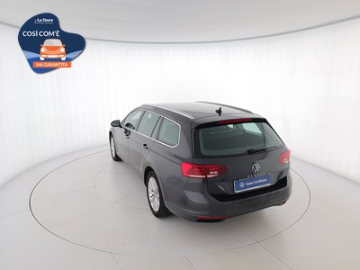 6 - Volkswagen Passat eschini auto