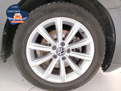 8 - Volkswagen Passat eschini auto