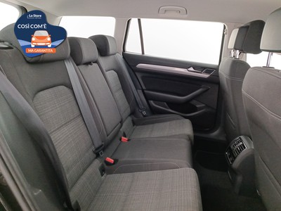 9 - Volkswagen Passat eschini auto