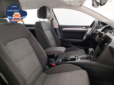 10 - Volkswagen Passat eschini auto