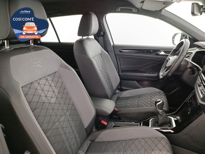 10 - Volkswagen T-Roc eschini auto