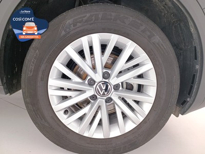 8 - Volkswagen T-Roc eschini auto