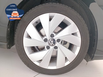 8 - Volkswagen Golf eschini auto