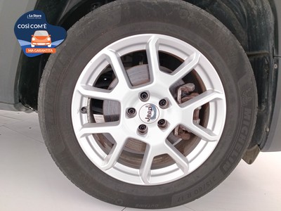 8 - Jeep Renegade eschini auto