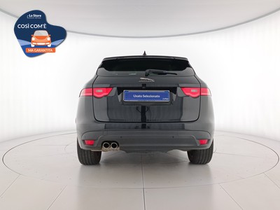 2 - Jaguar F-Pace eschini auto