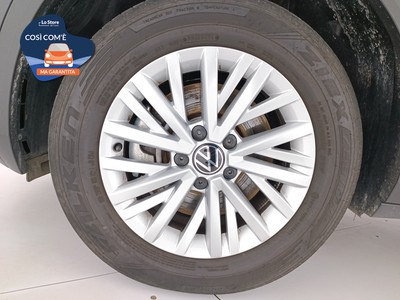 8 - Volkswagen T-Roc eschini auto