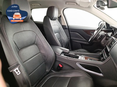 10 - Jaguar F-Pace eschini auto