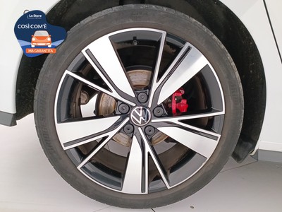 8 - Volkswagen Golf eschini auto