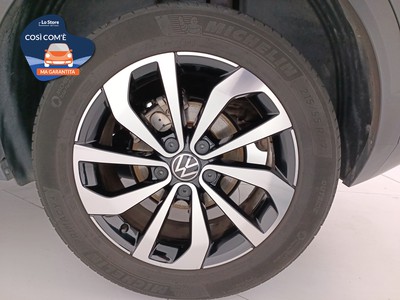 8 - Volkswagen T-Roc eschini auto
