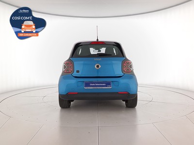 5 - Smart Forfour eschini auto