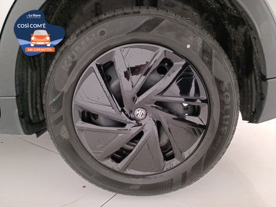 8 - Mg ZS eschini auto