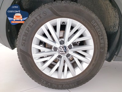 8 - Volkswagen T-Roc eschini auto