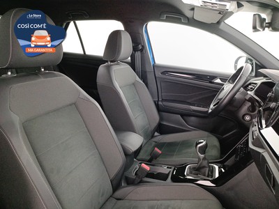 9 - Volkswagen T-Roc eschini auto