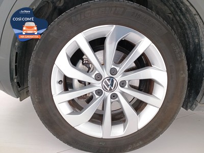8 - Volkswagen T-Roc eschini auto