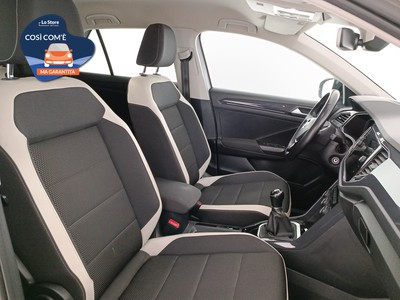 10 - Volkswagen T-Roc eschini auto