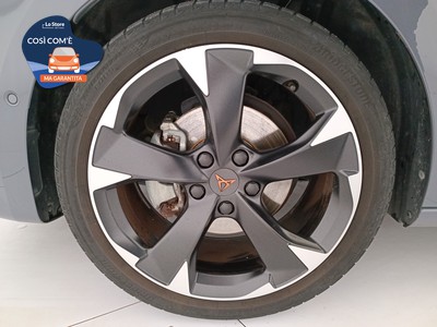 8 - Cupra Leon eschini auto