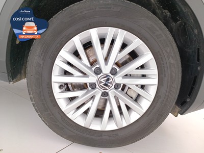 8 - Volkswagen T-Roc eschini auto