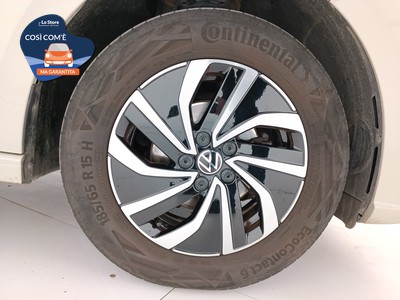 8 - Volkswagen Polo eschini auto