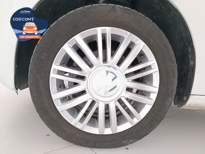 8 - Volkswagen up! eschini auto