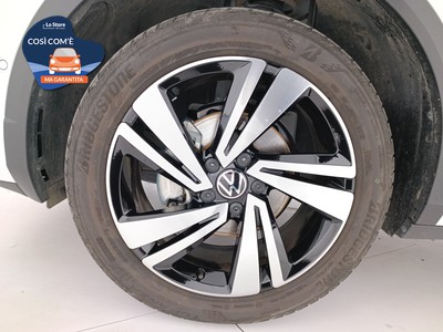 8 - Volkswagen T-Roc eschini auto