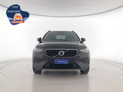 2 - Volvo XC40 eschini auto