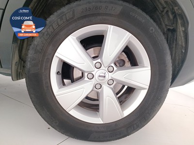 8 - Volvo XC40 eschini auto