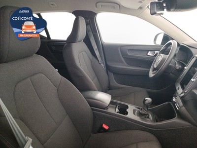 10 - Volvo XC40 eschini auto