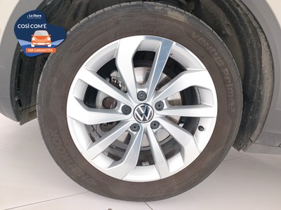 8 - Volkswagen T-Roc eschini auto