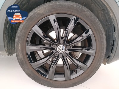 8 - Volkswagen T-Roc eschini auto