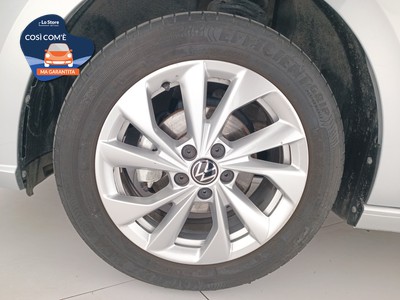 8 - Volkswagen Polo eschini auto