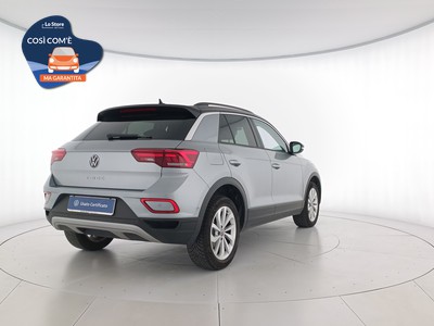 4 - Volkswagen T-Roc eschini auto