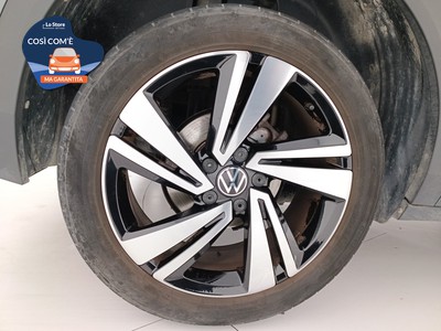 8 - Volkswagen T-Roc eschini auto